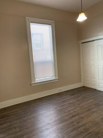 2BR/1BA Apartment · Berkeley photo 5