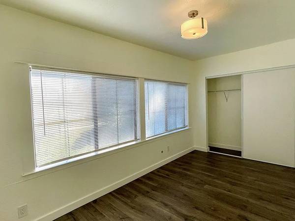 3BR/1BA Apartment · Aptos photo 3
