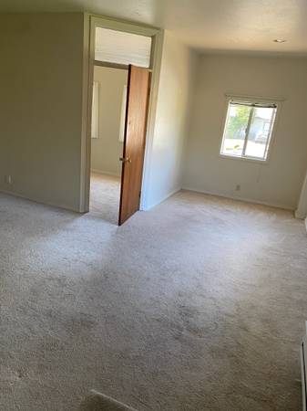 1BR/1BA Apartment · Sebastopol photo 5