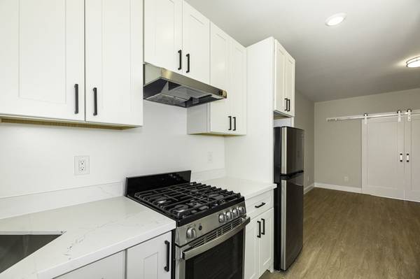 1BR/1BA Apartment on 10th Avenue · San Francisco photo 4