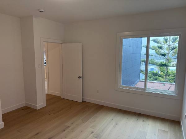 2BR/1BA Other on Geary Blvd. · San Francisco photo 4