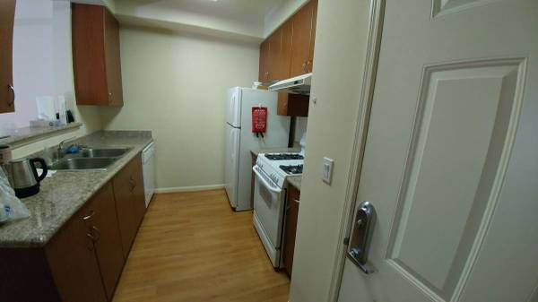 1BR/1BA Condo on Franklin Street · Oakland photo 3