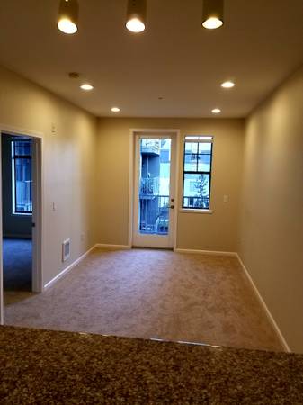 1BR/1BA Condo on Franklin Street · Oakland photo 4