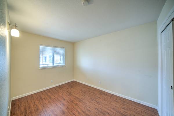 530 24th Street, Oakland, CA 94612 photo 4