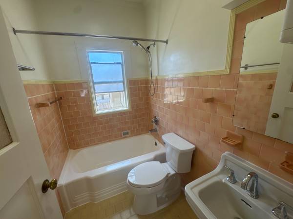 1BR/1BA Apartment on Pacific Ave · Alameda photo 2