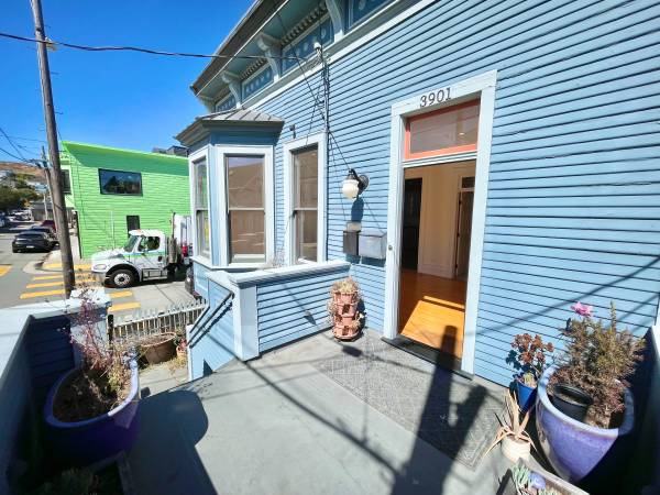 2BR/1BA Flat on Folsom St. · San Francisco photo 2