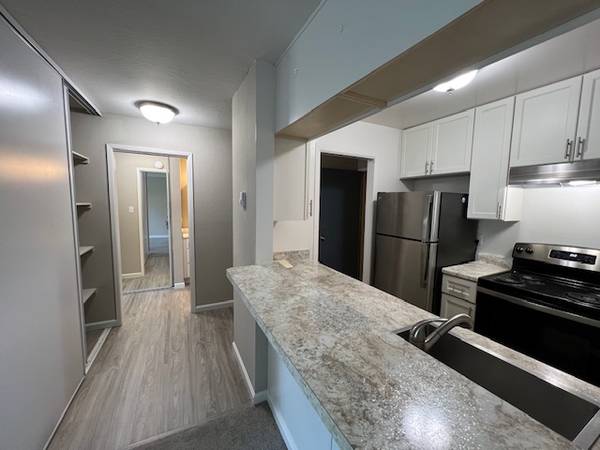 Apartments on Shoreline Drive · Alameda photo 3