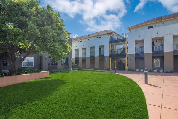 Single Story Home Located in the hills of El Cerrito photo 2