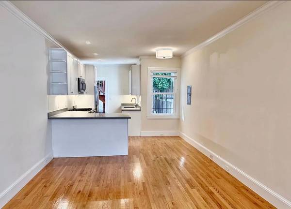 1BR/1BA Apartment on Pearl Street · San Francisco photo 3