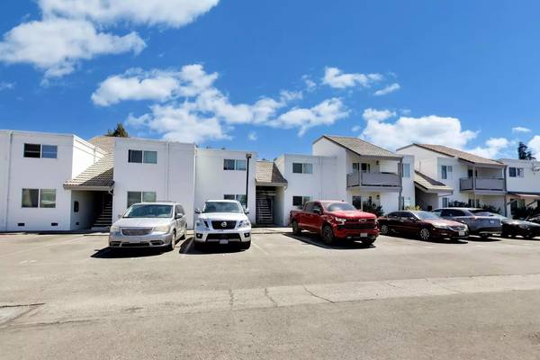 Buckeye Apartments photo 4