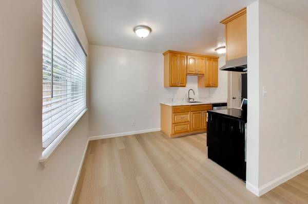Buckeye Apartments photo 5
