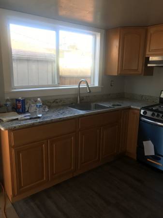0BR/1BA In Law Adu on Tudor Road · Oakland photo 3