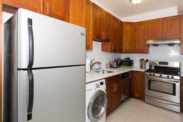 686 POST Apartments photo 4