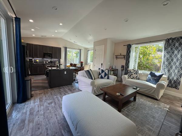 2BR/1BA In-Law · Redwood City photo 4