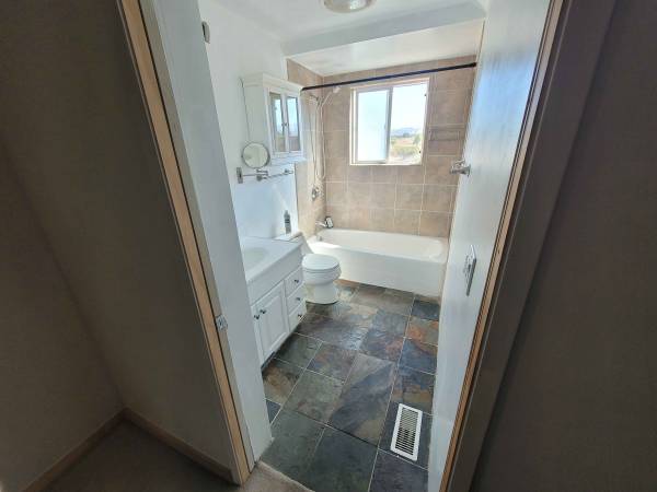 1BR/1BA Flat on Lilac Way · Cotati photo 2