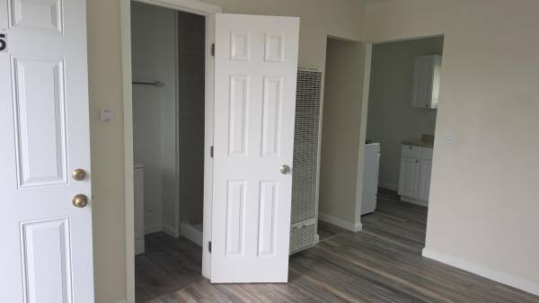 Glen Cove Estates photo 3