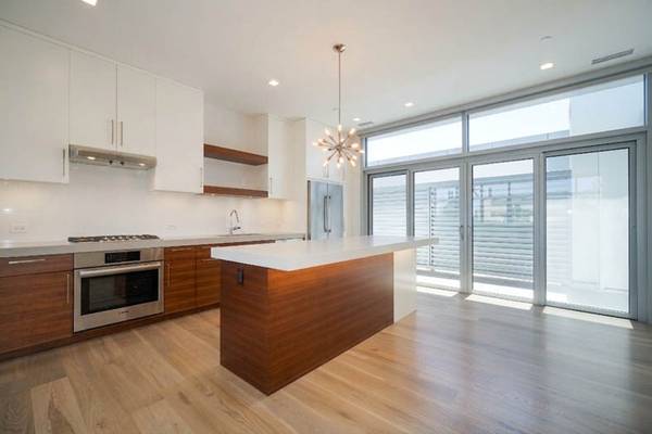 Apartments on Ramona Street · Palo Alto photo 4