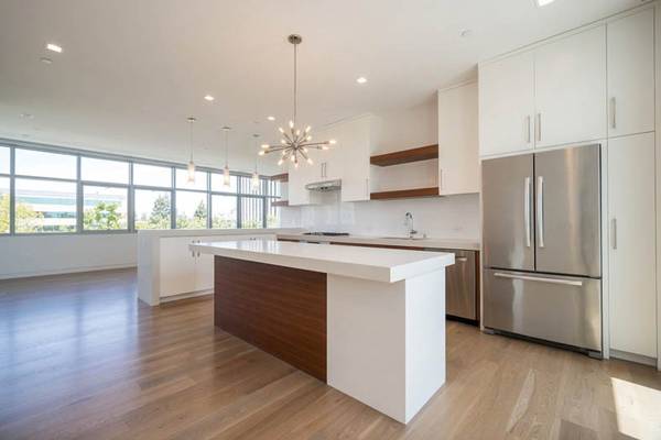 Apartments on Ramona Street · Palo Alto photo 2