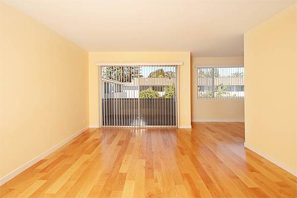 Towle Apartments photo 3