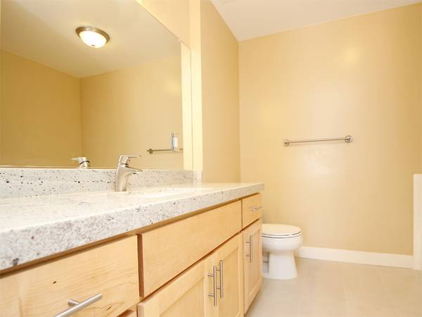 1410 Millbrae Ave photo 5