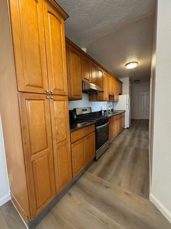 3BR/1BA Single Family House · Oakland photo 5