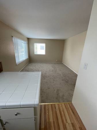 1BR/1BA Duplex on Byrne St. · Daly City photo 4