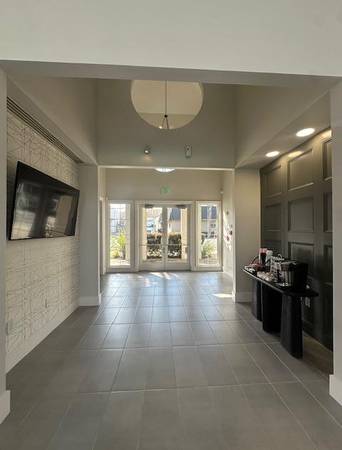 Apartments on E Evelyn Ave · Sunnyvale photo 5