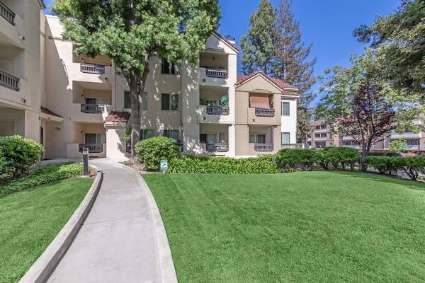 Beautiful 3 Bedroom 1.5 Bath Home, Close to Santana Row. photo 3