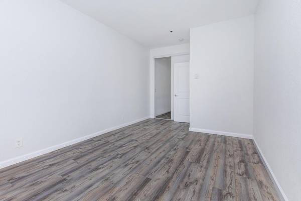 Beautiful 3 Bedroom 1.5 Bath Home, Close to Santana Row. photo 2