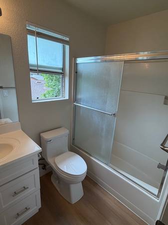 Apartments on North Dutton Ave · Santa Rosa photo 5