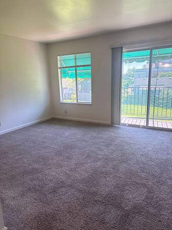 1BR/1BA Apartment on N. Cloverdale Blvd · Cloverdale photo 2
