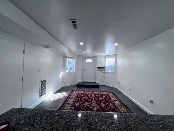 731 Willow St Oakland, CA 94607 photo 4