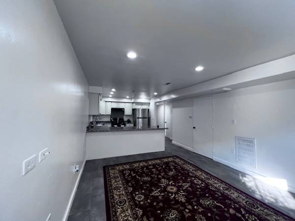 731 Willow St Oakland, CA 94607 photo 5