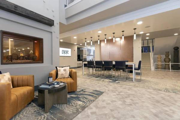 Apartments on Magazine St. · Vallejo photo 3