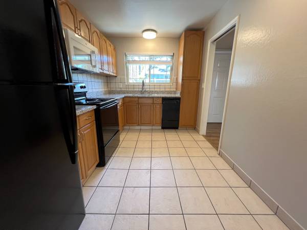 Farm Hill Manor Townhomes photo 4