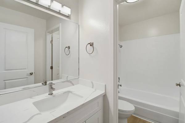 Price Reduced!! Spacious 3bd Luxury Condo Available For Rent In San Mateo Near Downtown, Great Views photo 3