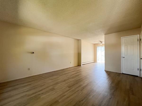 2BR/2BA Townhouse on Cabot Way · Napa photo 3