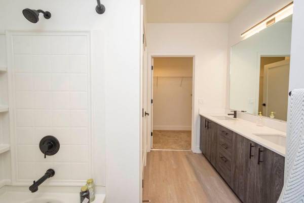 Apartments on Kawana Springs Road · Santa Rosa photo 5