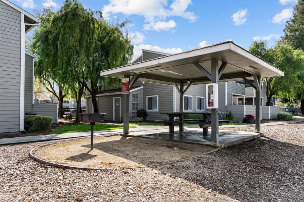 Apartments on Apple Creek Lane · Santa Rosa photo 5
