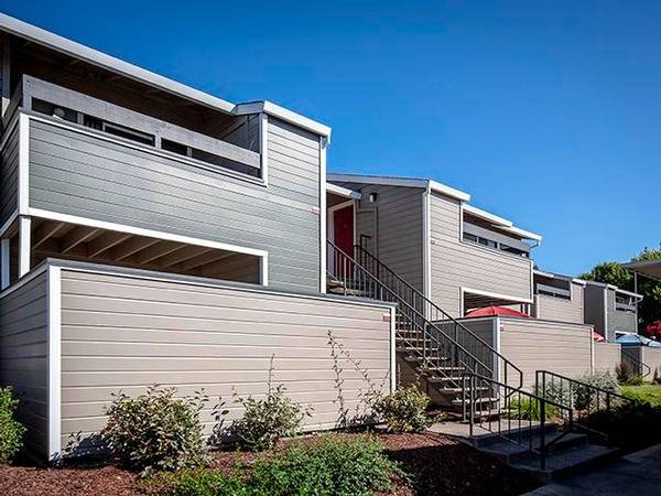 Apartments on Apple Creek Lane · Santa Rosa photo 4