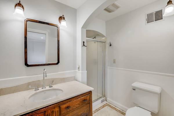 4BR/3BA Single Family House on Everett Avenue · Oakland photo 2