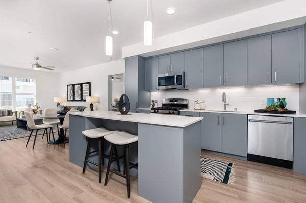 Apartments on South L Street · Pleasanton photo 5
