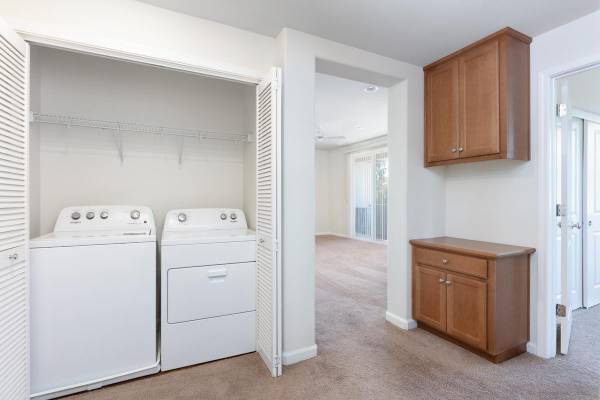 Apartments on Bernal Avenue · Pleasanton photo 5