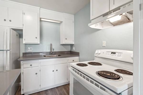 Apartments on Linden Street Unit · Hayward photo 4