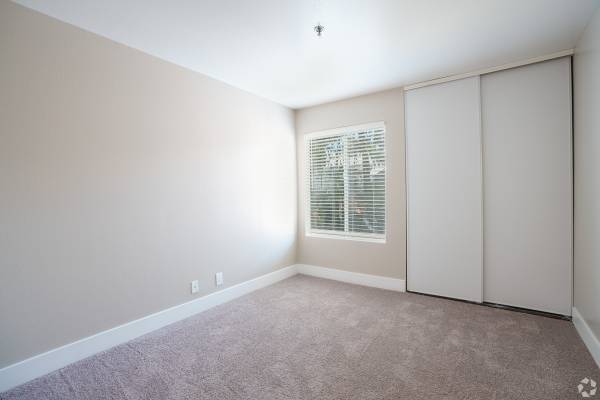 Apartments on Davis Street · San Leandro photo 4