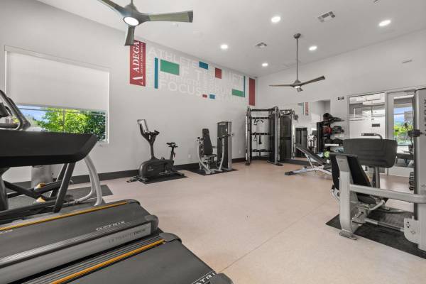 Apartments on Carlson Avenue · Rohnert Park photo 2
