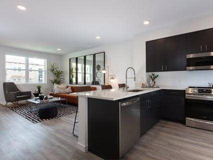 Apartments on Infinity Way · Mountain View photo 2