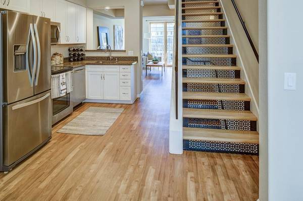 Townhouses on Santana Row · San Jose photo 5