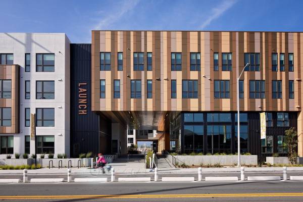 Apartments on Clement Ave · Oakland photo 2