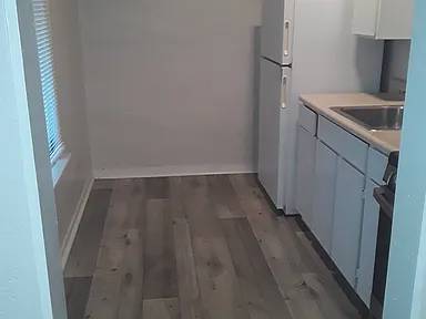 Apartments on River St · Santa Cruz photo 3